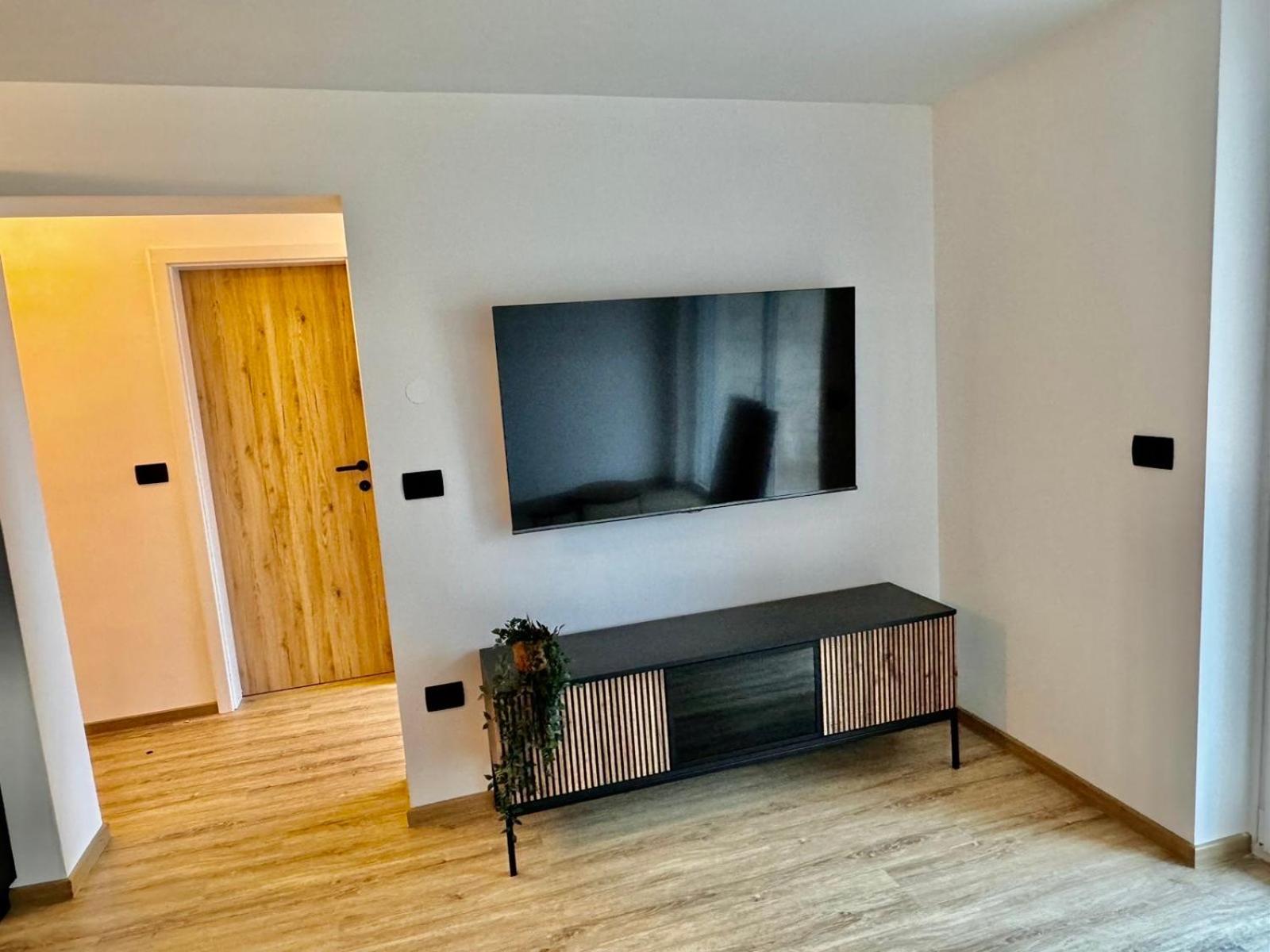 Nur Apartment เบลด ภายนอก รูปภาพ
